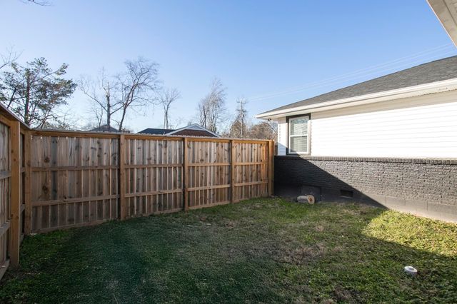 1111 Westchester Dr, Nashville, TN 37207