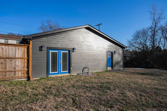 1111 Westchester Dr, Nashville, TN 37207