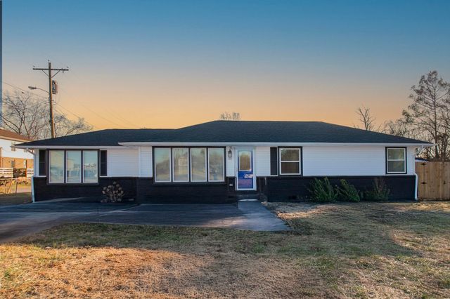 1111 Westchester Dr, Nashville, TN 37207