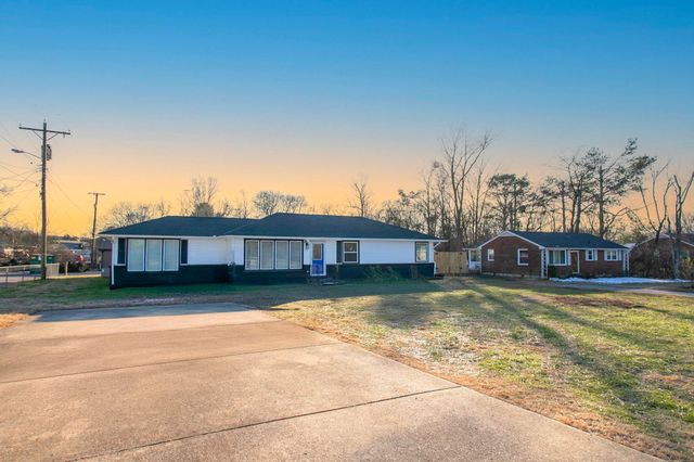 1111 Westchester Dr, Nashville, TN 37207