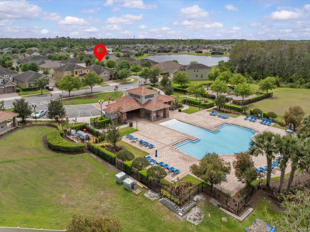 Image 35 of property listing at 12121 HOMESTEAD PARK LANE, Orlando, FL 32824