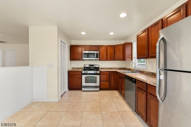 308 Brakeley Ave, Lopatcong Twp., NJ 08865
