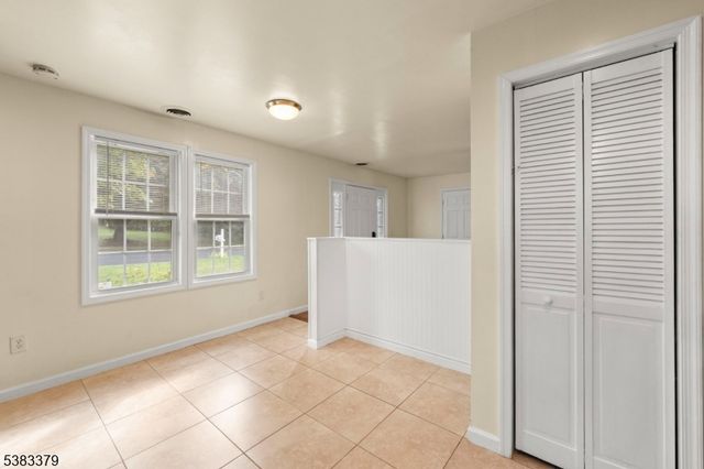 308 Brakeley Ave, Lopatcong Twp., NJ 08865