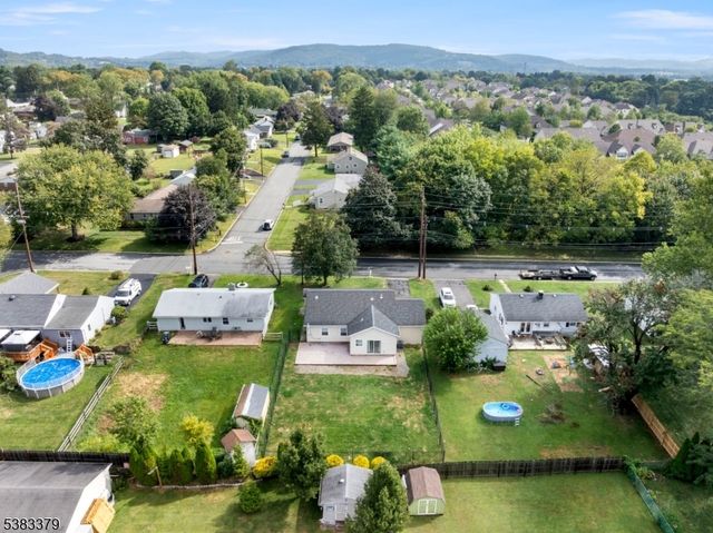 308 Brakeley Ave, Lopatcong Twp., NJ 08865