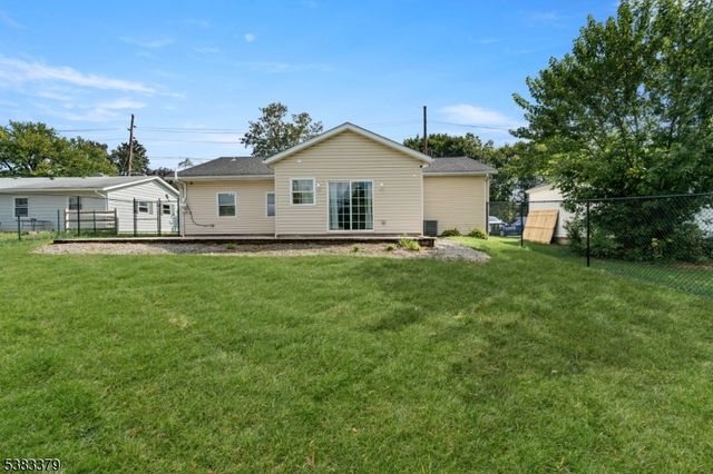 308 Brakeley Ave, Lopatcong Twp., NJ 08865