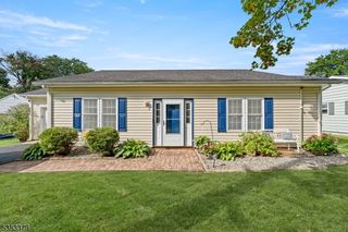308 Brakeley Ave, Lopatcong Twp., NJ 08865