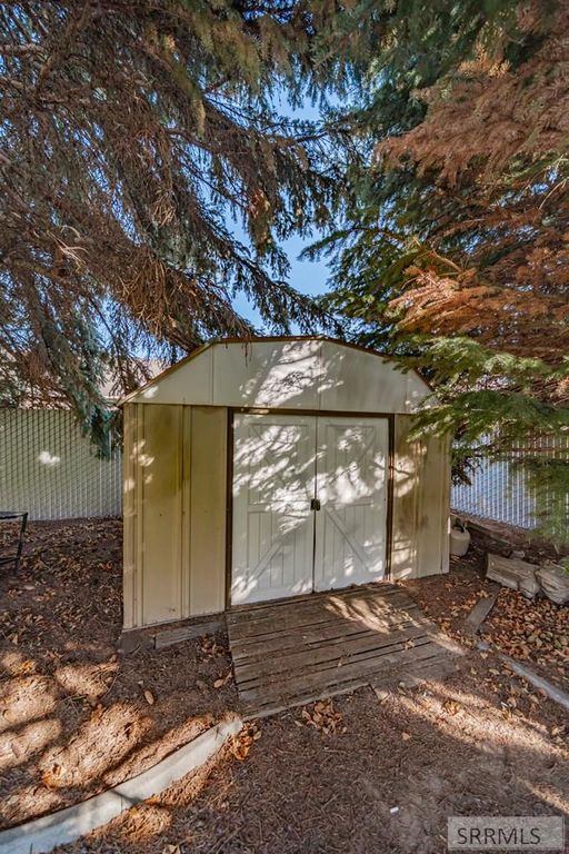 Image 29 of property listing at 3833 E Michelle Street, Idaho Falls, ID 83401