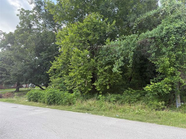 943 Wall Street, Houston, TX 77088