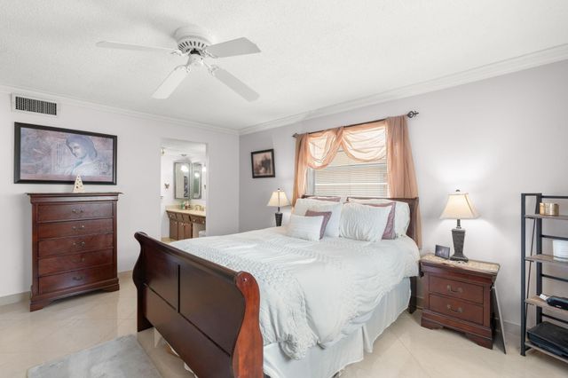 4191 NW 41st Street 214, Lauderdale Lakes, FL 33319