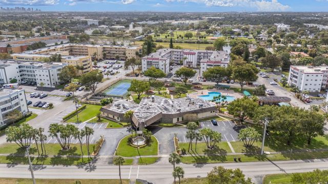 4191 NW 41st Street 214, Lauderdale Lakes, FL 33319