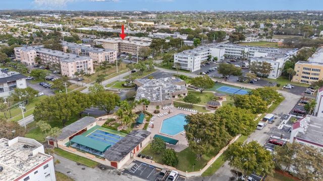 4191 NW 41st Street 214, Lauderdale Lakes, FL 33319