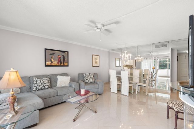 4191 NW 41st Street 214, Lauderdale Lakes, FL 33319