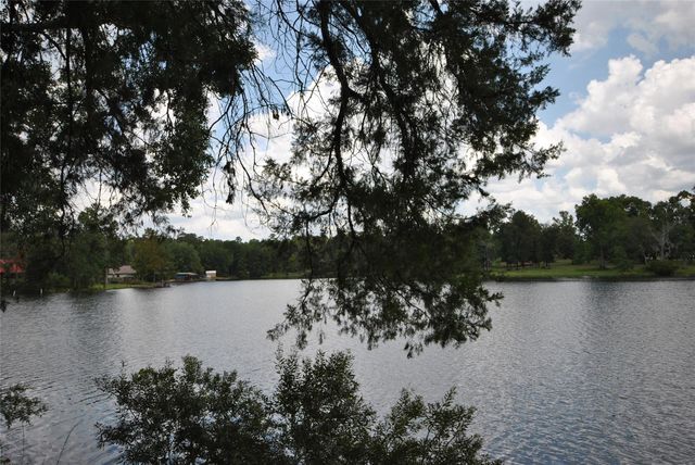 12960 Royal Shores Drive, Conroe, TX 77303