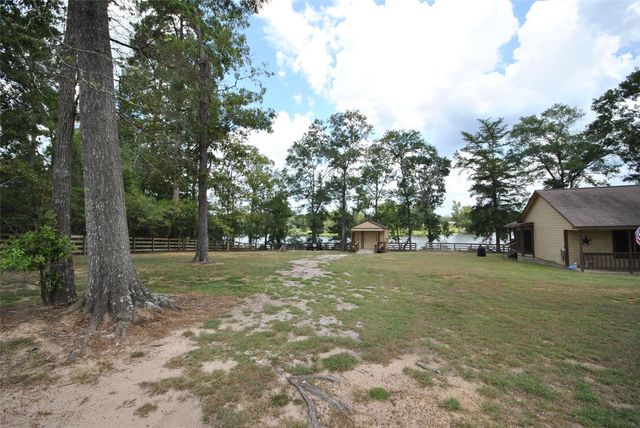 12960 Royal Shores Drive, Conroe, TX 77303