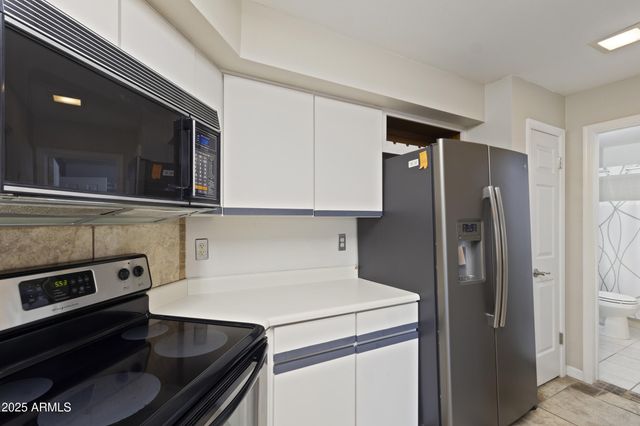 2333 E SOUTHERN Avenue 2041, Tempe, AZ 85282