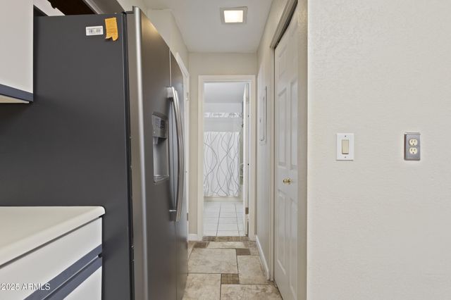 2333 E SOUTHERN Avenue 2041, Tempe, AZ 85282