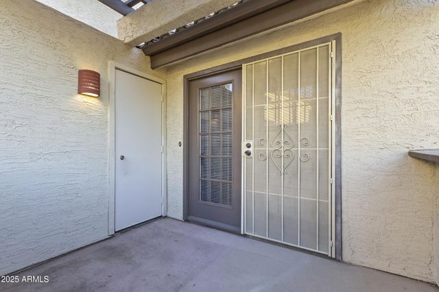 2333 E SOUTHERN Avenue 2041, Tempe, AZ 85282