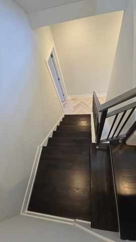 4406 W Wilson Avenue, Chicago, IL 60630