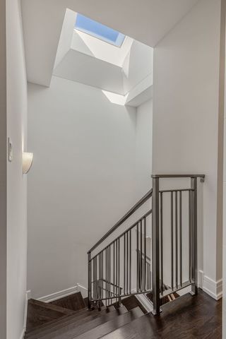 4406 W Wilson Avenue, Chicago, IL 60630