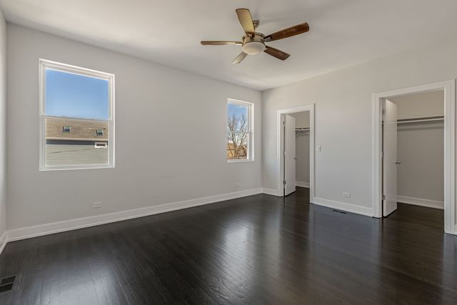 4406 W Wilson Avenue, Chicago, IL 60630