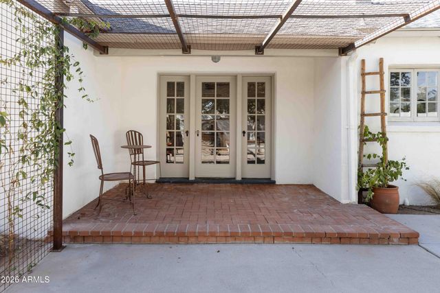 302 W CYPRESS Street, Phoenix, AZ 85003