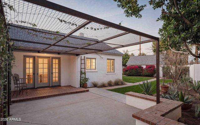 302 W CYPRESS Street, Phoenix, AZ 85003