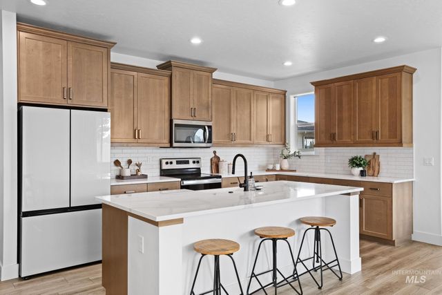 1835 N Burnam Ave, Star, ID 83669