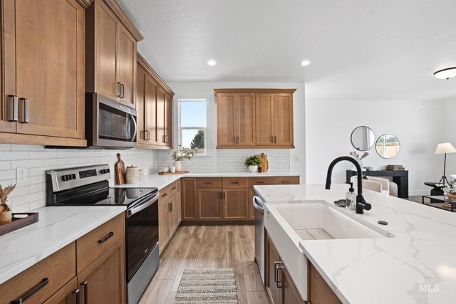 1835 N Burnam Ave, Star, ID 83669