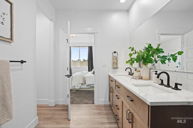 1835 N Burnam Ave, Star, ID 83669