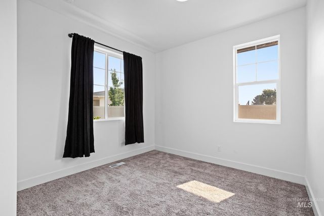 1835 N Burnam Ave, Star, ID 83669