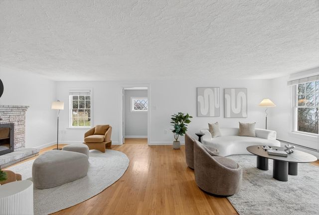 1785 Great Pond Rd, North Andover, MA 01845