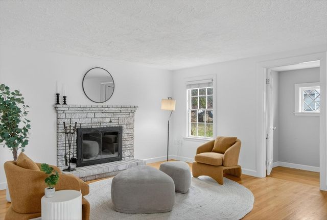 1785 Great Pond Rd, North Andover, MA 01845