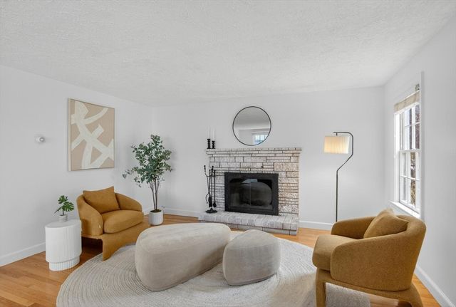 1785 Great Pond Rd, North Andover, MA 01845