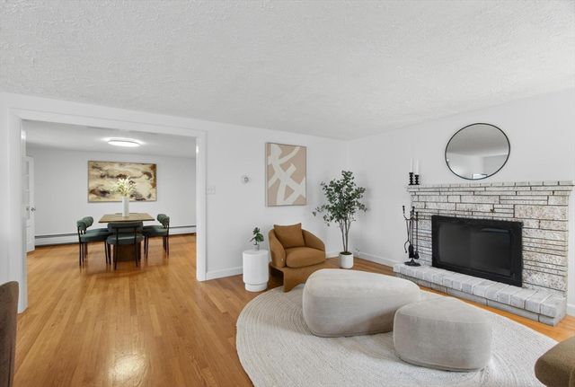 1785 Great Pond Rd, North Andover, MA 01845