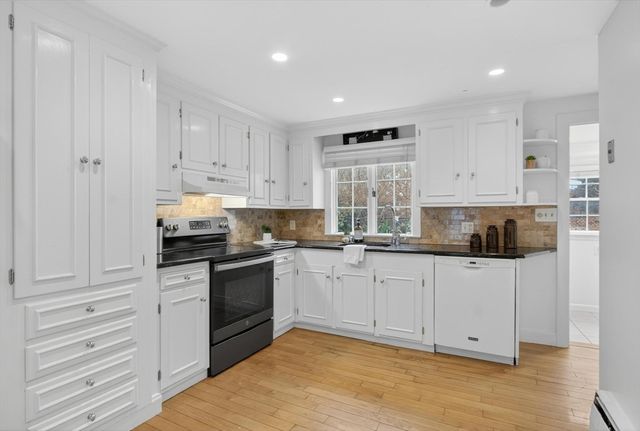 1785 Great Pond Rd, North Andover, MA 01845