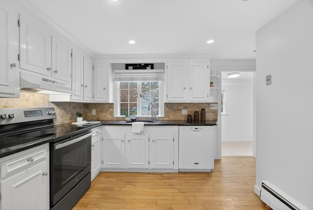 1785 Great Pond Rd, North Andover, MA 01845