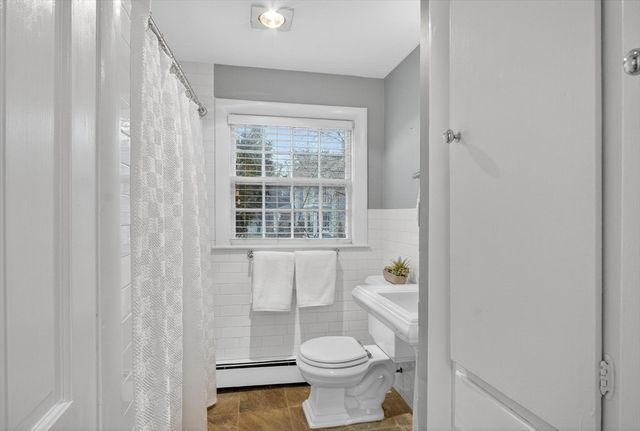 1785 Great Pond Rd, North Andover, MA 01845