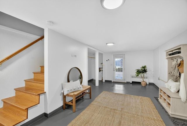 1785 Great Pond Rd, North Andover, MA 01845