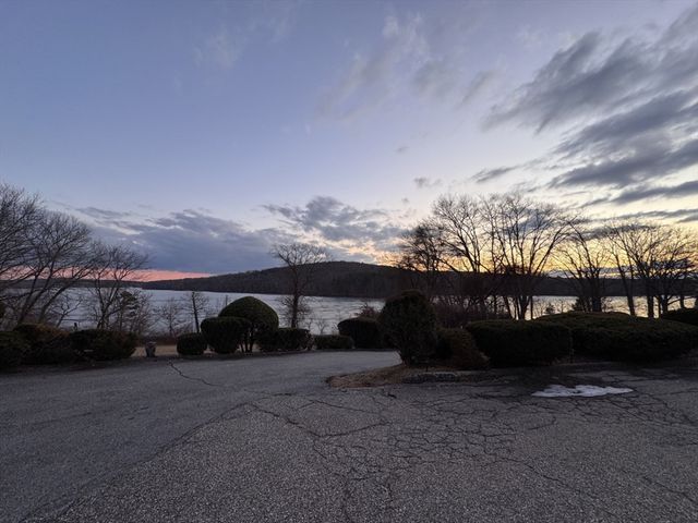 1785 Great Pond Rd, North Andover, MA 01845