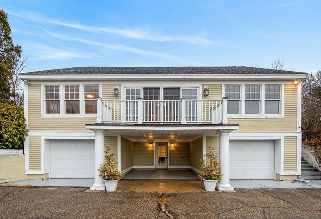 1785 Great Pond Rd, North Andover, MA 01845