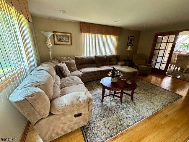 507 Stalevicz Ln, Rahway City, NJ 07065