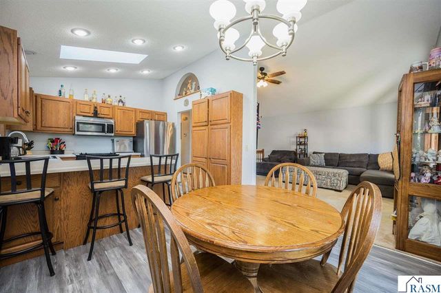 1735 N Orchid Drive, North Mankato, MN 56001