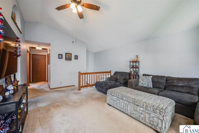 1735 N Orchid Drive, North Mankato, MN 56001