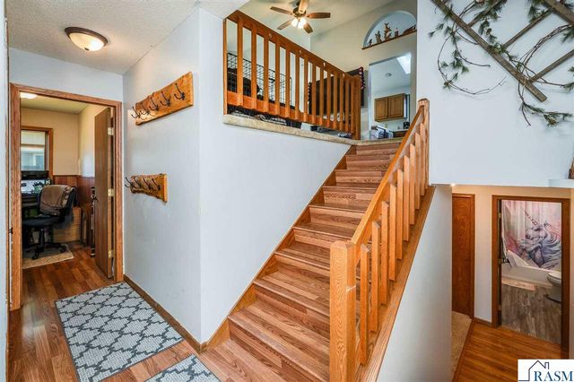1735 N Orchid Drive, North Mankato, MN 56001