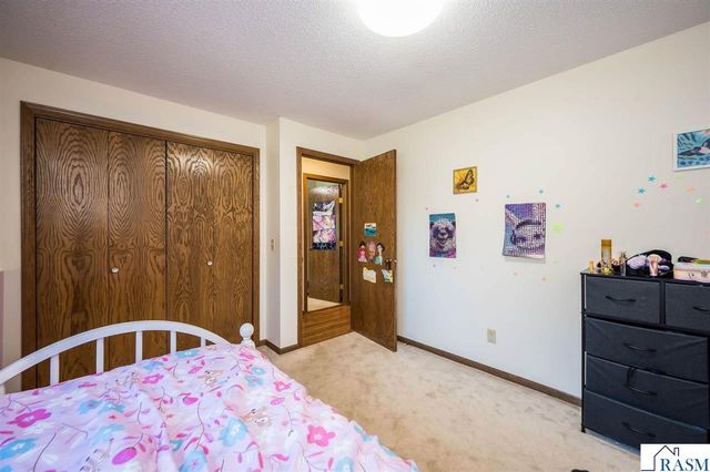1735 N Orchid Drive, North Mankato, MN 56001