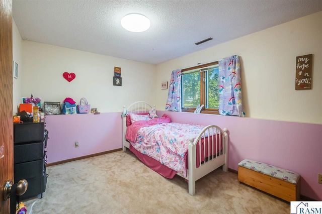 1735 N Orchid Drive, North Mankato, MN 56001