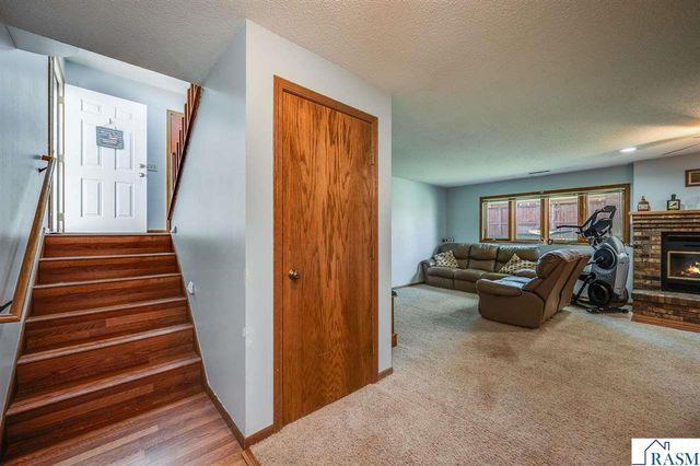 1735 N Orchid Drive, North Mankato, MN 56001