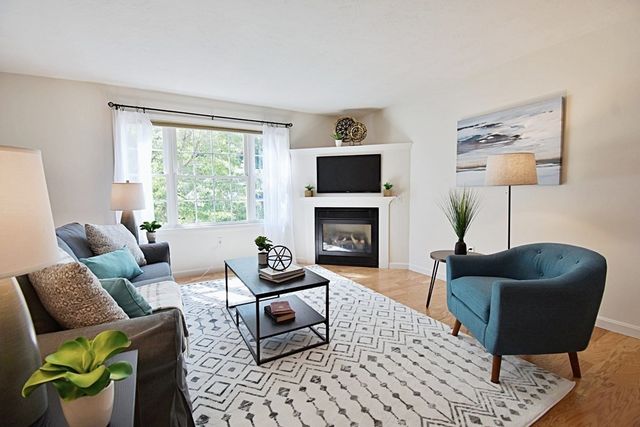 19 Ptarmigan Dr 19, Shrewsbury, MA 01545