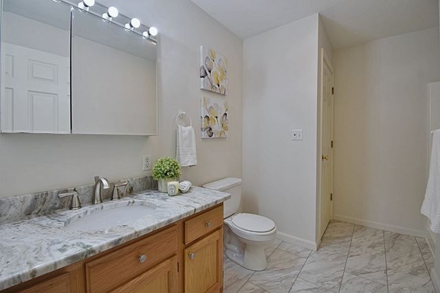 19 Ptarmigan Dr 19, Shrewsbury, MA 01545