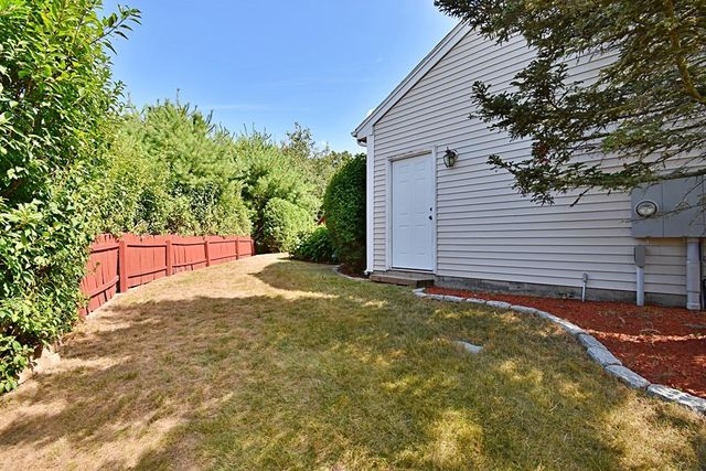 19 Ptarmigan Dr 19, Shrewsbury, MA 01545